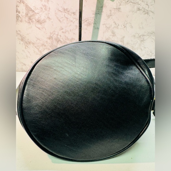 Leather Round Bag Black Medium - Picture 6 of 7